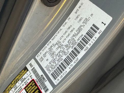 Used 2021 Toyota Tacoma SR5 w/ Technology Package image 11