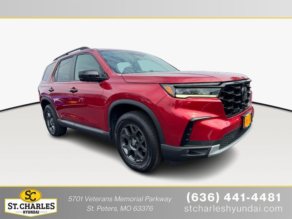 Used 2023 Honda Pilot TrailSport image 1