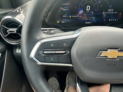 Used 2025 Chevrolet Equinox LT FWD image 24