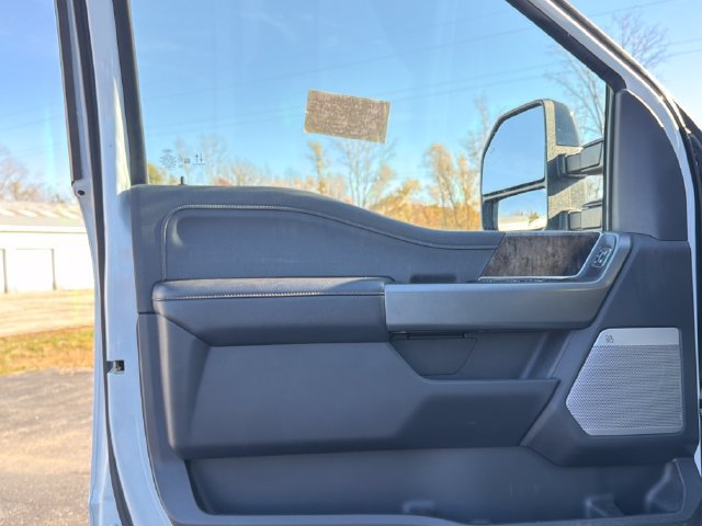 Used 2026 Ford F250 Lariat AWD/4WD image 14