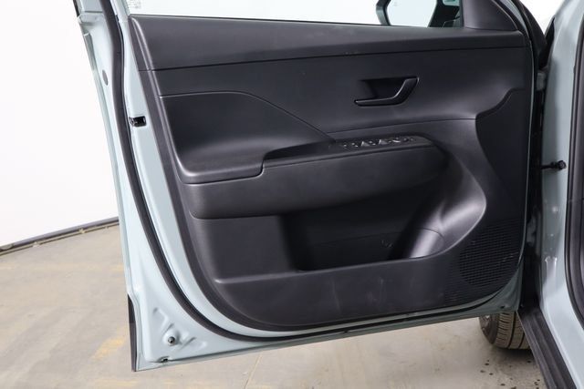 Used 2024 Hyundai Kona SEL AWD/4WD image 19