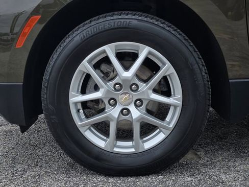 Used 2024 Chevrolet Equinox LT AWD/4WD image 10