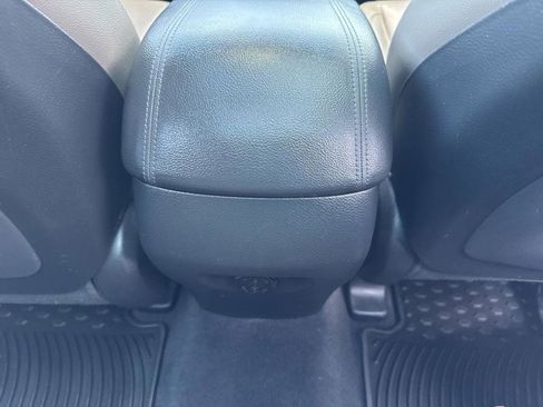 Used 2018 Hyundai Santa Fe Sport w/ 2.4L Tech Package 04 image 24