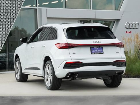 New 2025 Audi Q5 Premium Plus image 4