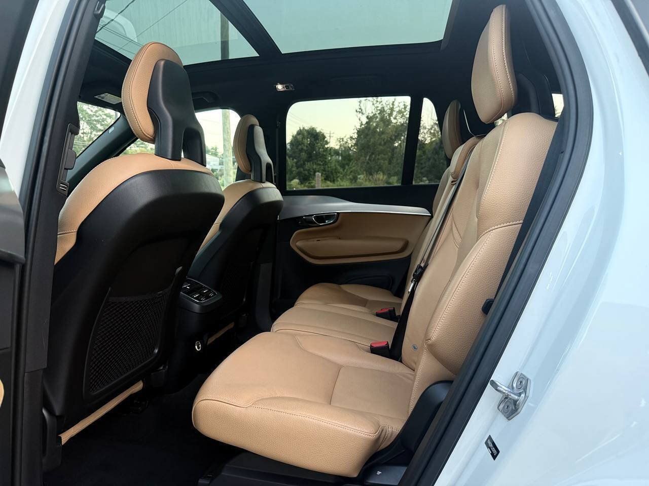 Used 2018 Volvo XC90 T6 Momentum w/ Convenience Package AWD/4WD image 15