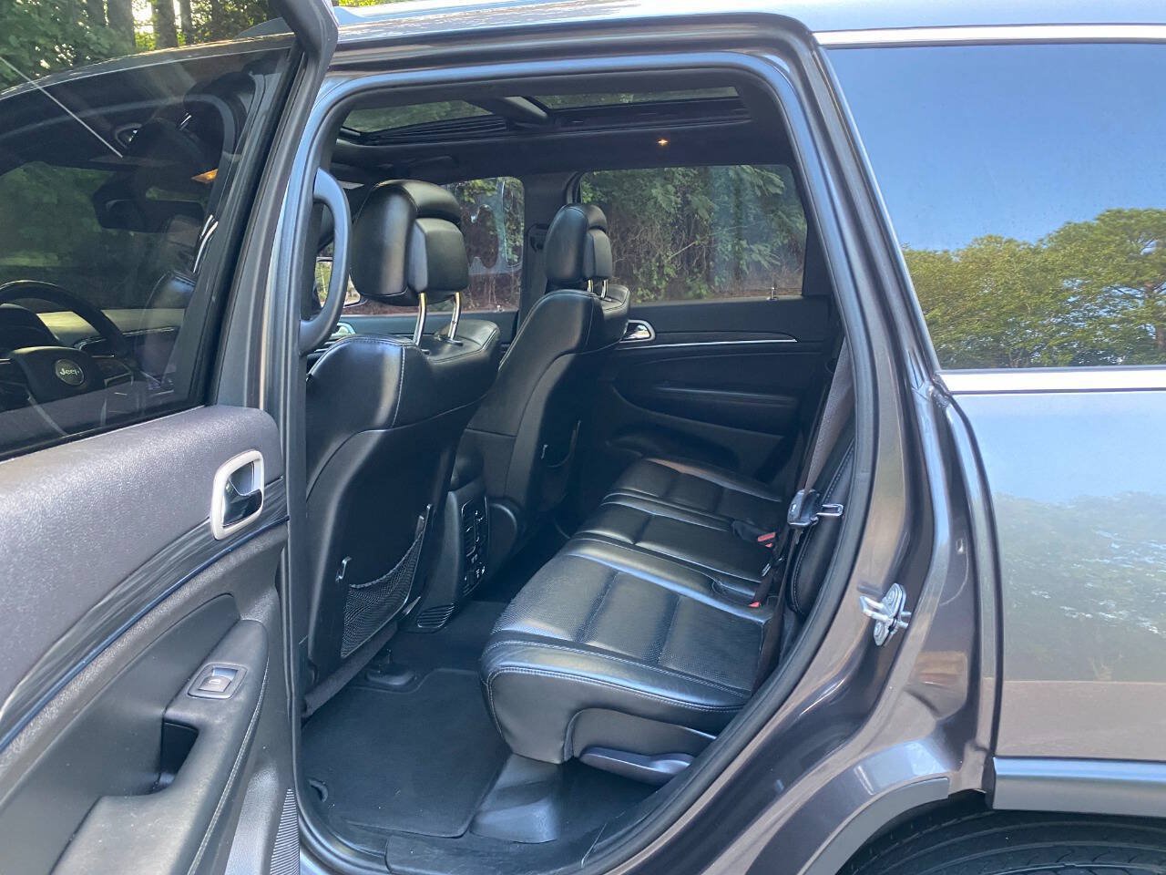 Used 2020 Jeep Grand Cherokee Limited w/ Luxury Group II AWD/4WD image 42