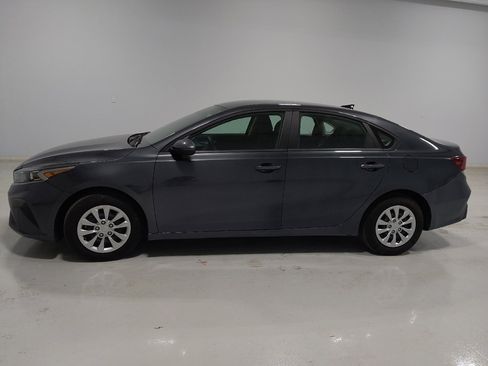 Used 2024 Kia Forte LX image 2