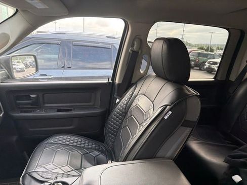 Used 2018 RAM 1500 Express w/ Black Ram 1500 Express Group AWD/4WD image 15