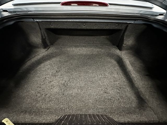 Used 2004 Ford Thunderbird RWD image 36