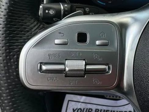 Used 2020 Mercedes-Benz GLC 300 image 30