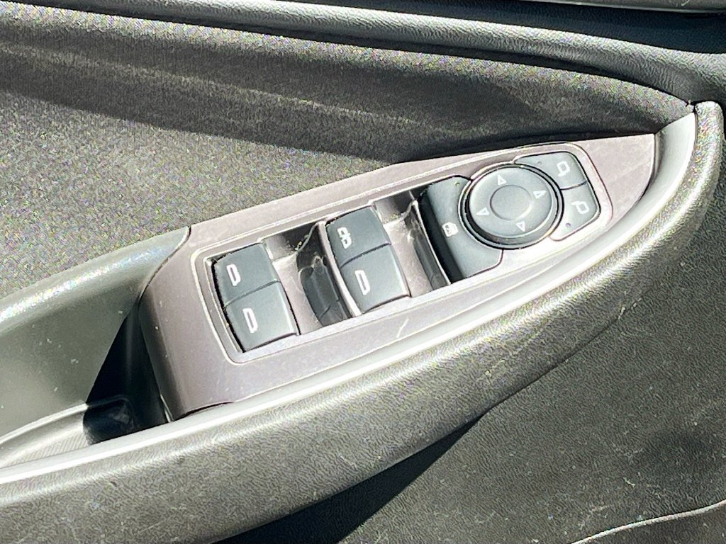Used 2024 Chevrolet Malibu LT FWD image 18