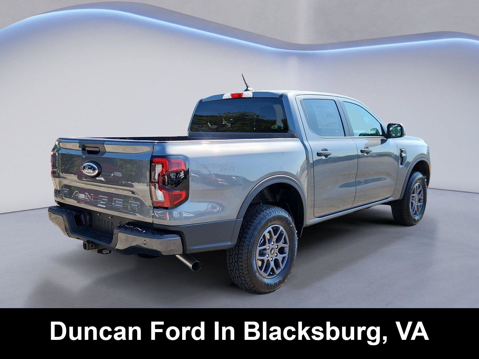 New 2026 Ford Ranger XLT w/ Advanced Towing Package AWD/4WD image 3