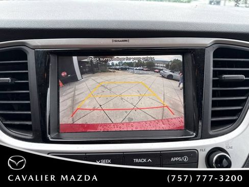 Used 2022 Hyundai Accent Limited FWD image 18