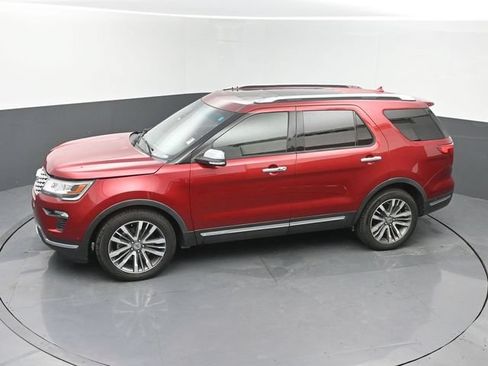 Used 2018 Ford Explorer Platinum AWD/4WD image 34