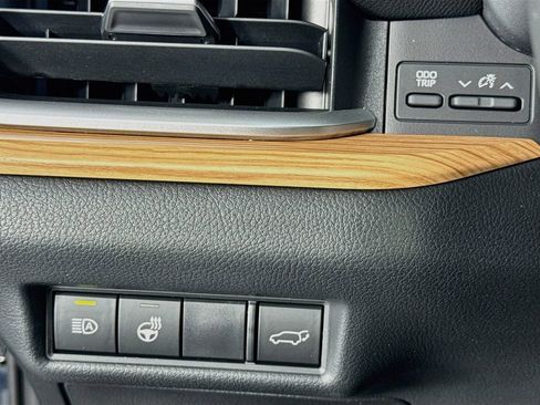 New 2026 Toyota Grand Highlander FWD image 14