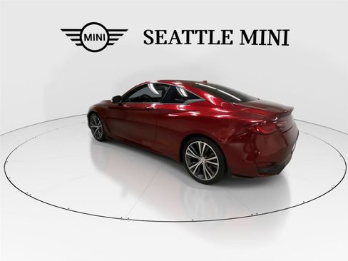 Used 2017 INFINITI Q60 2.0t w/ Premium Plus Package 2.0T AWD/4WD image 8
