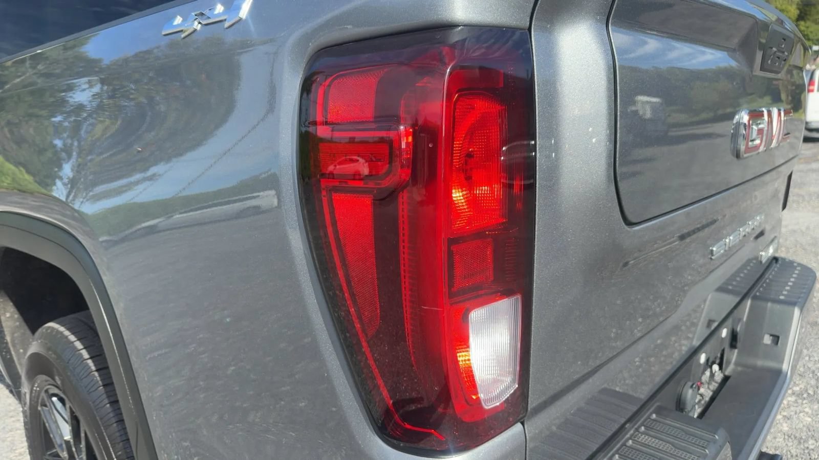 Used 2022 GMC Sierra 1500 Elevation AWD/4WD image 20