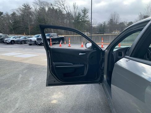 Used 2023 Dodge Charger SXT image 23