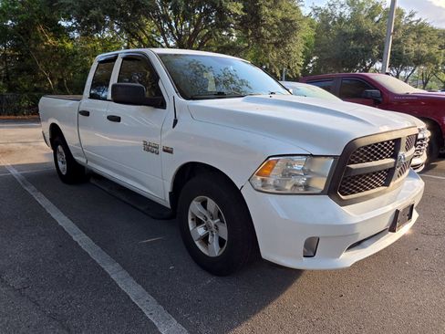 Used 2016 RAM 1500 Express RWD image 2