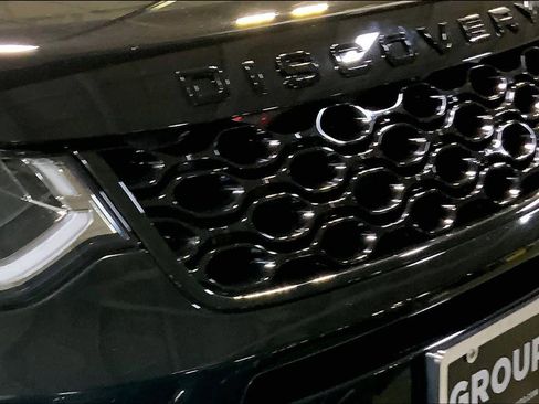 Used 2024 Land Rover Discovery Sport Dynamic SE image 30