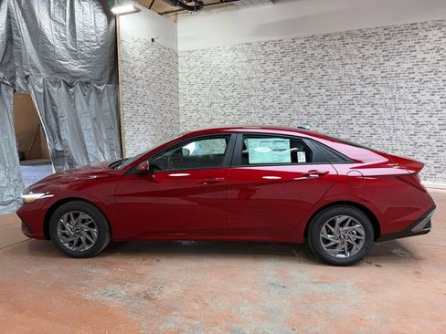 New 2026 Hyundai Elantra Blue image 4