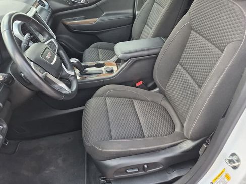 Used 2019 GMC Acadia SLE FWD image 16
