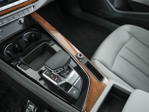 Used 2022 Audi A4 2.0T Premium w/ Convenience Package image 27