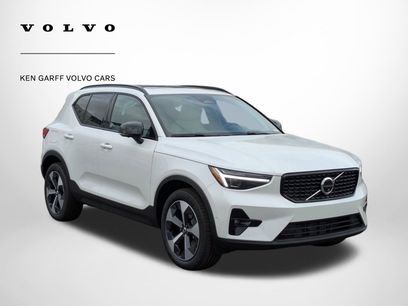 New 2026 Volvo XC40 B5 Plus w/ Protection Package Premier