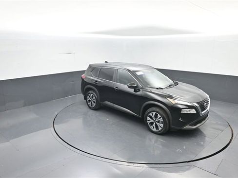 Used 2023 Nissan Rogue SV image 15