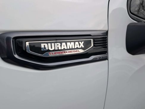 Certified 2025 GMC Sierra 1500 AT4 w/ Technology Package image 8