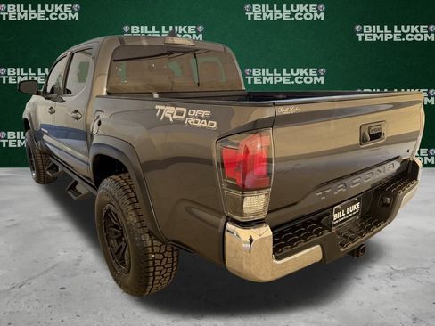 Used 2020 Toyota Tacoma TRD Off-Road image 10