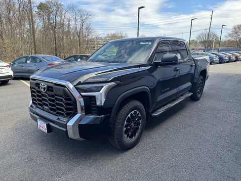 New 2026 Toyota Tundra SR5 AWD/4WD image 2