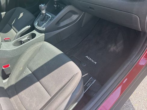 Used 2023 Hyundai Kona SEL FWD image 9