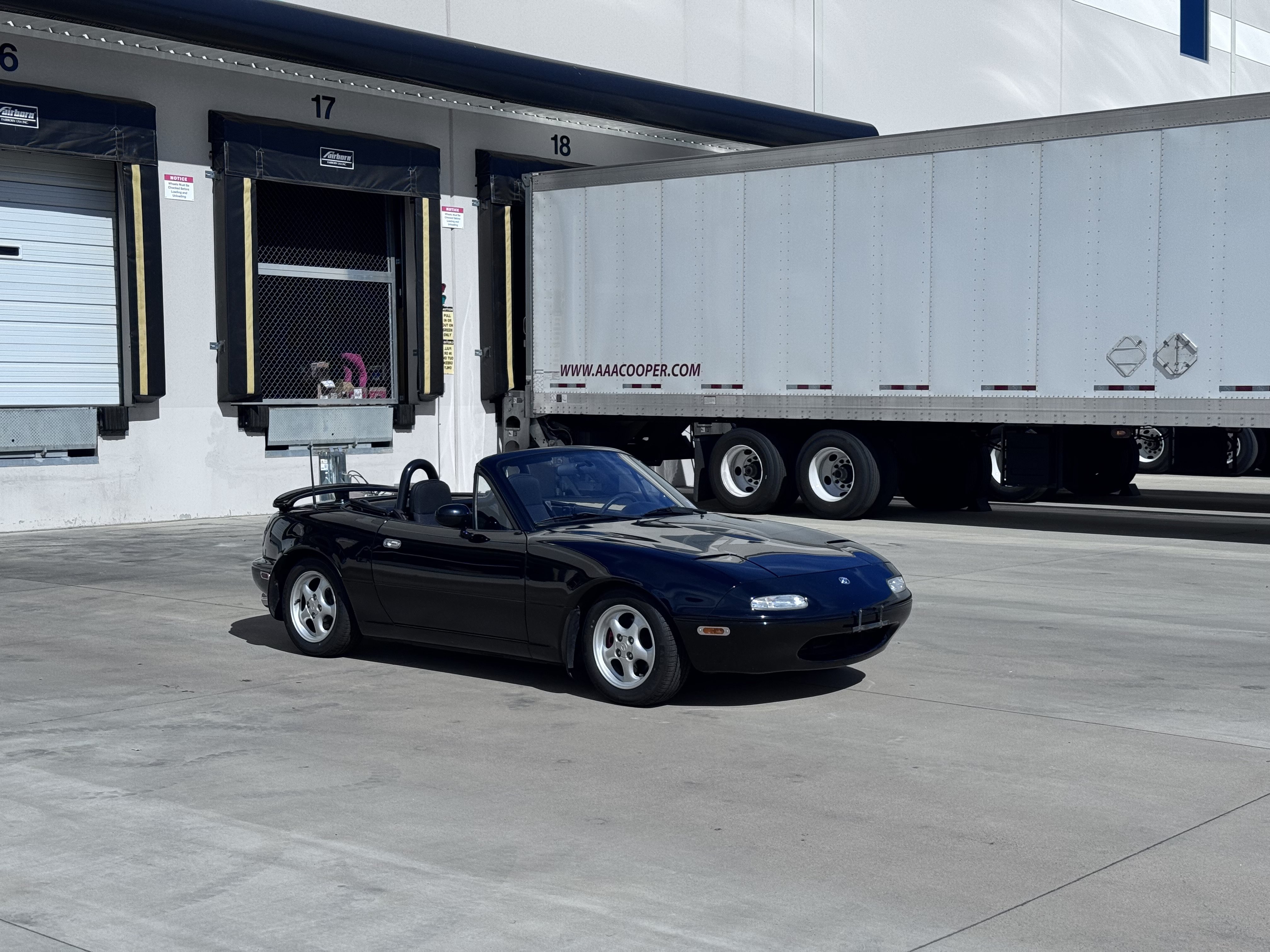 Used 1996 MAZDA MX-5 Miata RWD image 19