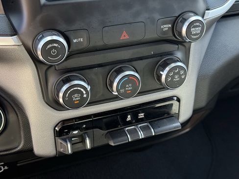 Used 2024 RAM 2500 Big Horn w/ Bed Utility Group image 22