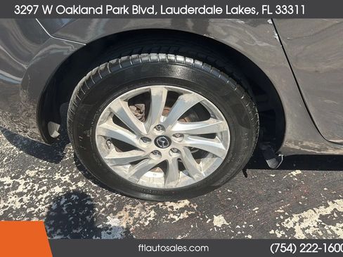 Used 2013 MAZDA MAZDA3 i Touring image 14