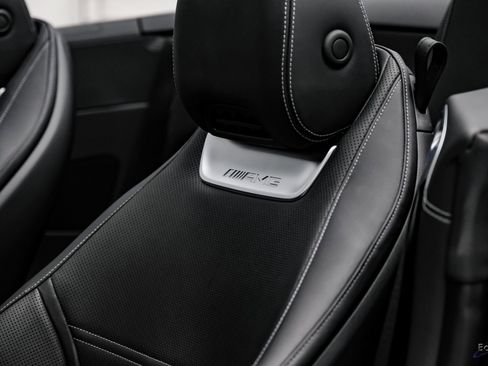 Used 2022 Mercedes-Benz SL 63 AMG 4MATIC image 45