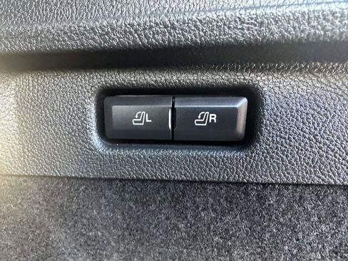 Used 2022 Lincoln Corsair AWD w/ Equipment Group 101A image 11