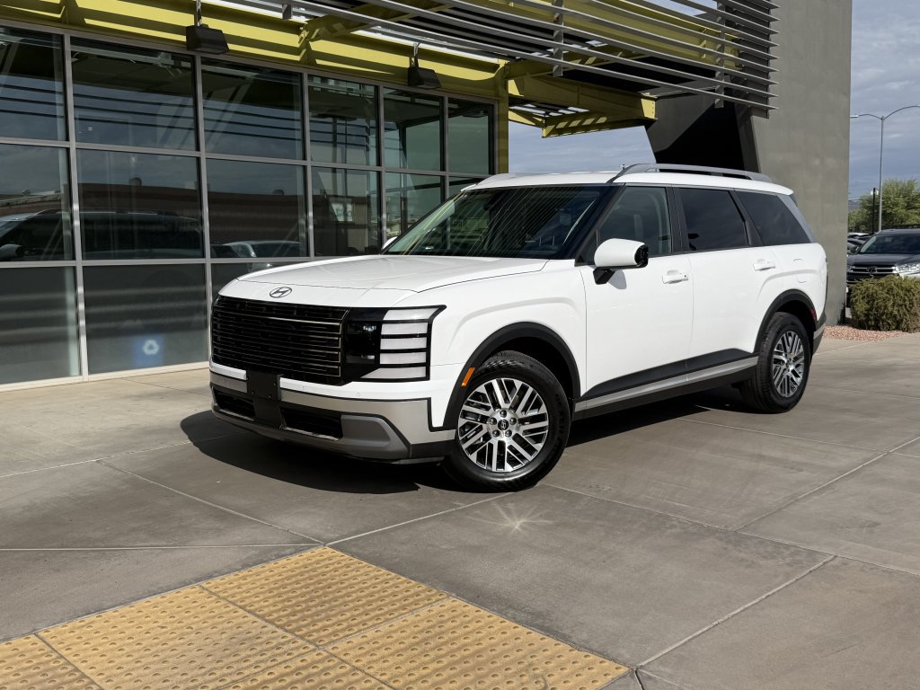 Used 2026 Hyundai Palisade SEL FWD image 1