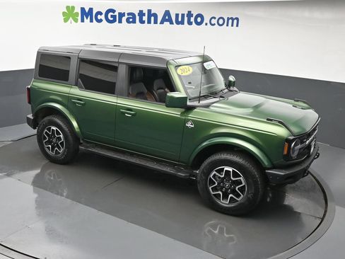 Used 2024 Ford Bronco Outer Banks AWD/4WD image 3