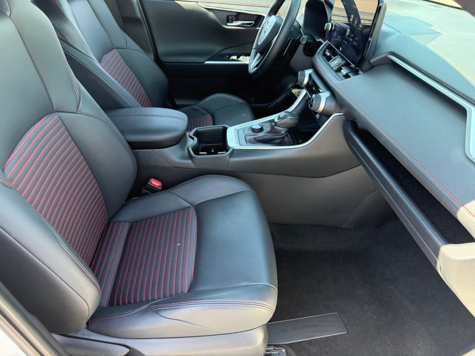 Used 2023 Toyota RAV4 XSE w/ Weather Package AWD/4WD image 31