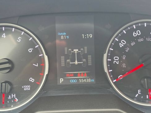 Used 2021 Toyota RAV4 LE AWD/4WD image 17