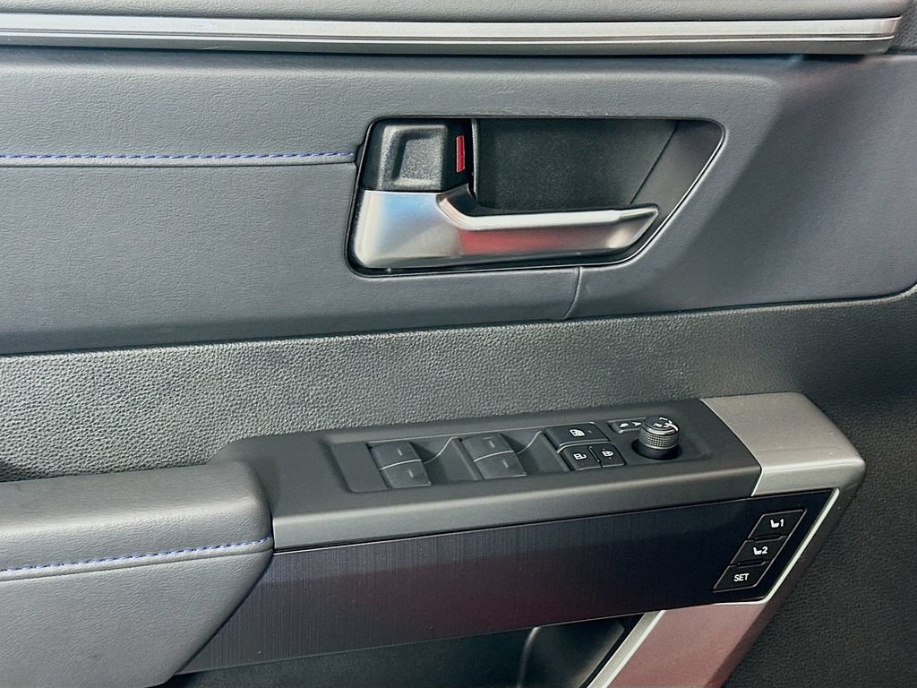 Certified 2025 Toyota Tundra Platinum AWD/4WD image 18