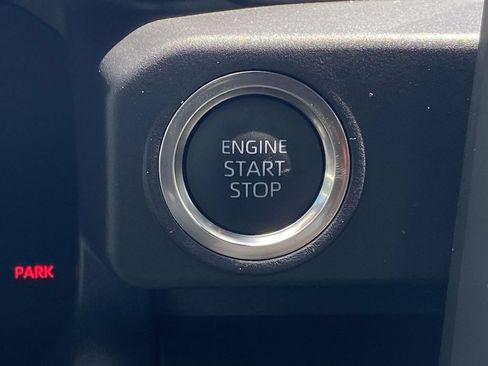 Used 2025 Toyota 4Runner SR5 RWD image 28