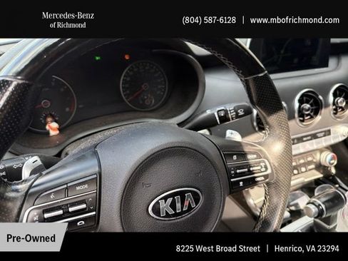Used 2018 Kia Stinger GT1 AWD/4WD image 9