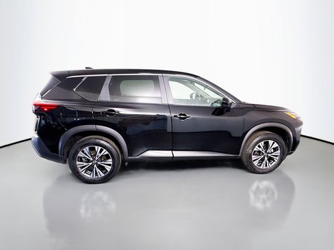 Used 2023 Nissan Rogue SV image 11