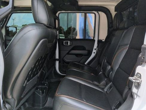 Used 2022 Jeep Gladiator Mojave w/ LED Lighting Group AWD/4WD image 17