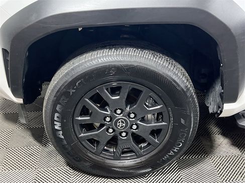 Certified 2025 Toyota 4Runner SR5 image 28