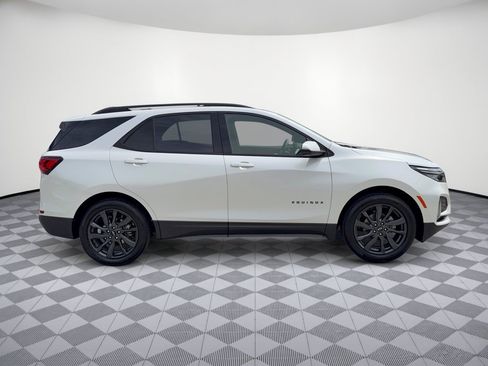 Used 2023 Chevrolet Equinox RS w/ RS Leather Package FWD image 8