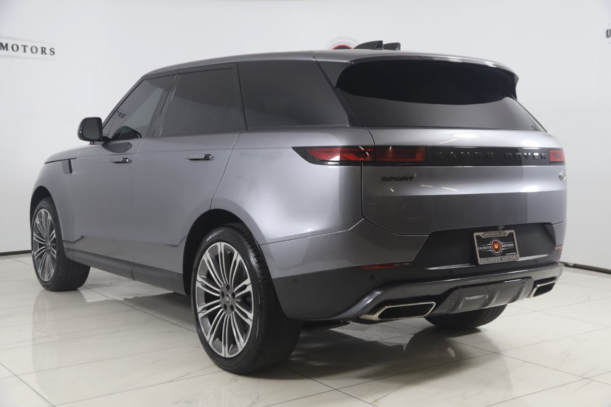 Used 2023 Land Rover Range Rover Sport SE AWD/4WD image 4